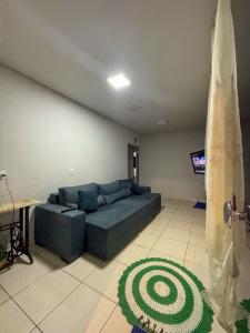 Et opholdsområde på Casa ampla com vista pra mata