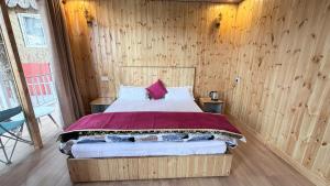 Giường trong phòng chung tại TTN - The Trekker's Nest