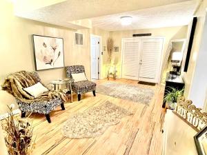 Foto dalla galleria di Serenity Suite with Private Bathroom a Waldorf Altre 11 foto