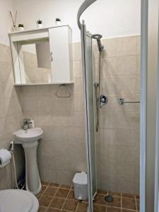 Et badeværelse på Tana di Zia Nature, Yourself, Love + 61 billeder