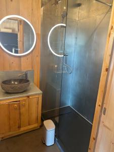 Phòng tắm tại Grange rénovée