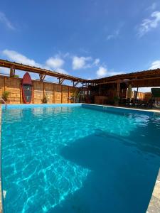 Swimmingpoolen hos eller tæt på Apartamento Eyzaguirre 01 - Zorritos