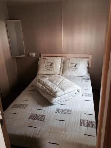 Giường trong phòng chung tại Chill&Grill camping