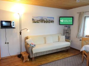 Gallery image of Apartment Schwalbe by Interhome in Bad Bayersoien +17 photos