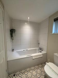 Et badeværelse på Duet Lodge