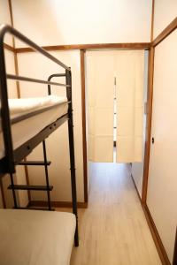 Ảnh trong thư viện ảnh của Ichiedo - Private House for Up to 4 Guests いちえ堂 - 4名様まで貸切一軒家 ở Kashihara