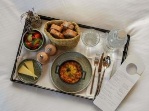 Mad på hotellet eller i nærheden + 76 billeder