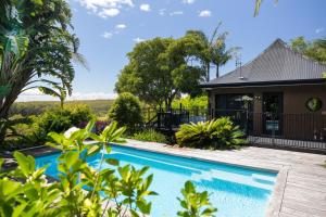 Bazén v ubytování Green Buddha nebo v jeho okolí