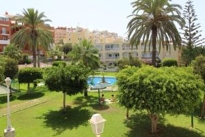 Bazén v ubytování R3778 Bungalow Torremata nebo v jeho okolí