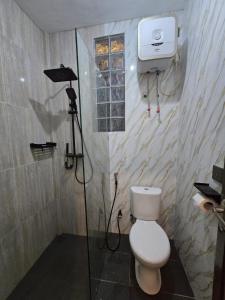 Phòng tắm tại Villa Garden Grove