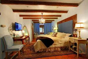 Gallery image of Vineyard Hacienda in El Cajon