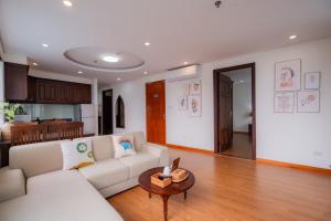 Køkken eller tekøkken på Sakamoto 1 Apartments Kim Ma by XÔI Residences