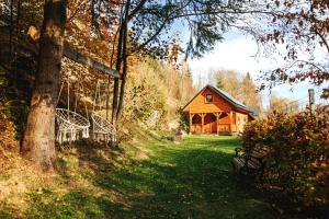 Vườn quanh Chatka Dziadka Sudety - niedaleko Czarna Góra