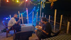 Khách lưu trú tại Paradise beach homestay