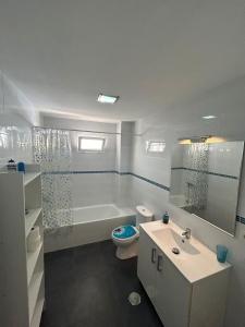 Et badeværelse på Bright + 64 billeder