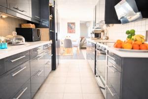 Kuchyň nebo kuchyňský kout v ubytování Private Villa near Lund with Garden & Spa