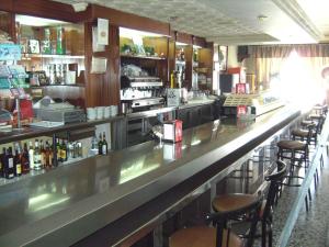 Lounge nebo bar v ubytování Hostal El Polígono