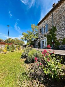 Fotografie z fotogalerie ubytování Gîte de la Madeleine - au coeur du village v destinaci Saint-Remèze
