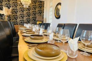 Afbeelding uit fotogalerij van Hôtel Particulier - 5 minutes de Reims in Reims