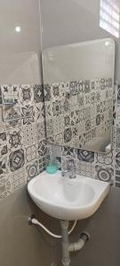 Et badeværelse på SA Residency