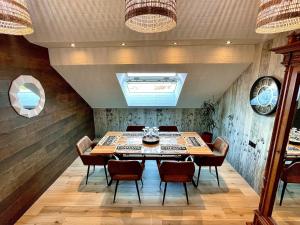 Fotografie z fotogalerie ubytování L'ESCALE SECRETE -- SPA et Salle cinéma 4K -- v destinaci Montenois