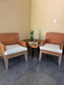 Et opholdsområde på Hotel Tunich Naj & Hostal + 98 billeder