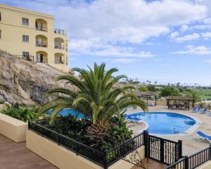 Swimmingpoolen hos eller tæt på the green holes