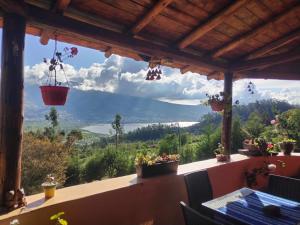 Naturlandskabet i nærheden af feriehuset + 33 billeder