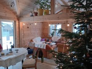 Khu vực ghế ngồi tại Wooden Holiday Home by Lake Scharmützelsee