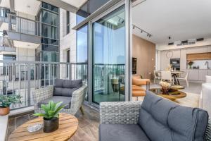 Posezení v ubytování Unique Masterpiece in the Heart of Jerusalem