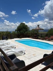 Swimmingpoolen hos eller tæt på Cabañas PAIGÜEN