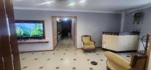 Et tv og/eller underholdning på hotel "Riverside Mestia"