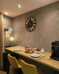 Ảnh trong thư viện ảnh của Studio en Gruyère - Grande terrasse privée 50m2 et Jaccuzi optionnel ở Hauteville