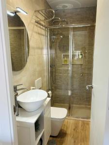 Phòng tắm tại Tavira Happy Stay