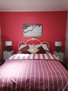 Giường trong phòng chung tại Corporate or Freelance worker & Tasmania Ferry Base-Short Long Stay Geelong