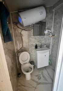 Et badeværelse på Стая за нощувки Престиж 3