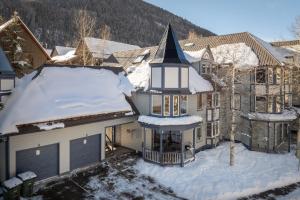 En generel udsigt til bjerge eller udsigt til bjerge taget fra lejligheden