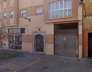 Tòa nhà nơi căn hộ tọa lạc