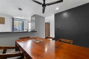 Billede fra billedgalleriet på Elegante Casa Completa. Merida, Yucatan / House MR i Mérida