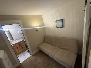 Et opholdsområde på Big Sky Ski Condo