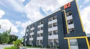 Tòa nhà nơi khách sạn tọa lạc