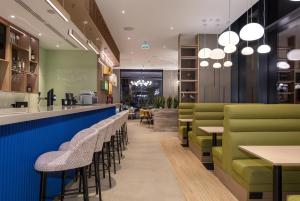 Khu vực ghế ngồi tại Hampton By Hilton Batumi Center