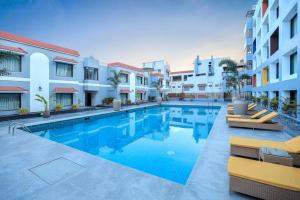 Swimmingpoolen hos eller tæt på Hotel Atithi, Aurangabad