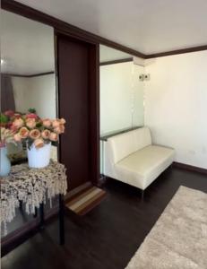 Afbeelding uit fotogalerij van Montego Lakeview House with Taal View in Ulot