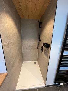 Et badeværelse på Plaik-Häusl + 46 billeder