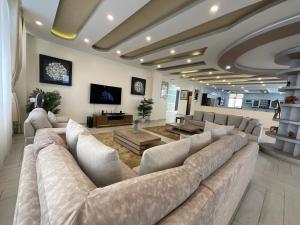 Et tv og/eller underholdning på Nyali Golf View Residence