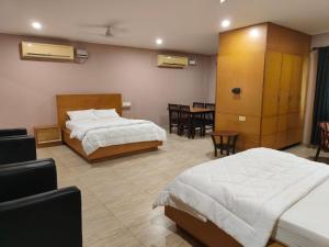 Gallery image of JK Residency Triplicane in Chennai
