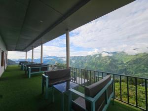 En generel udsigt til bjerge eller udsigt til bjerge taget fra hotellet + 29 billeder