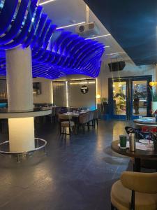 ห้องอาหารหรือที่รับประทานอาหารของ Ello Hotels