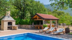 En generel udsigt til bjerge eller udsigt til bjerge taget fra villaen